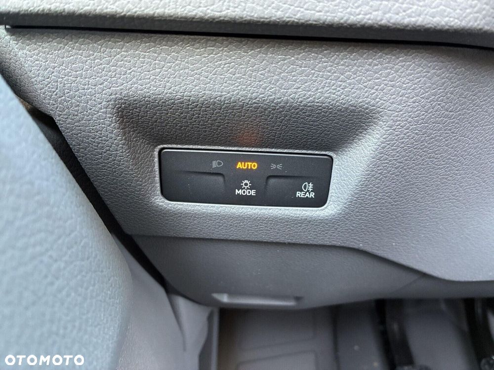 Volkswagen Crafter 35 Furgon L4H3, 2.0 TDI 140KM, Wysoki dach, r. o. 4490mm - 27