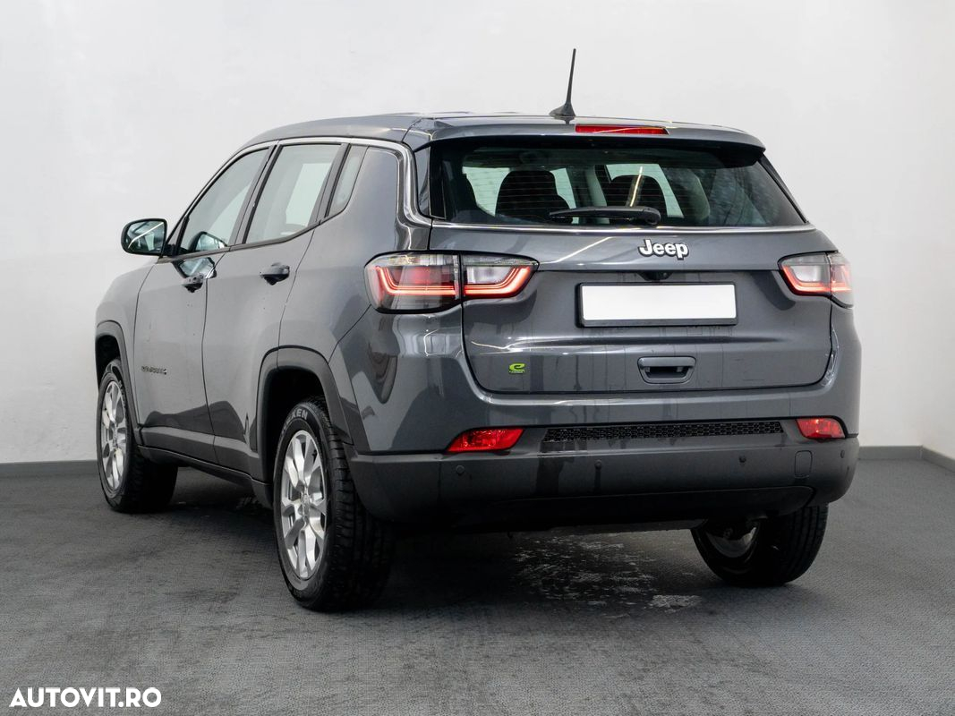 Jeep Compass - 3