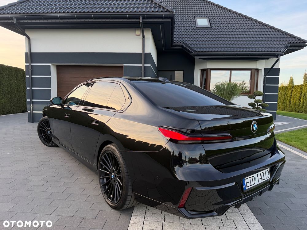 BMW Seria 7 740d xDrive - 29