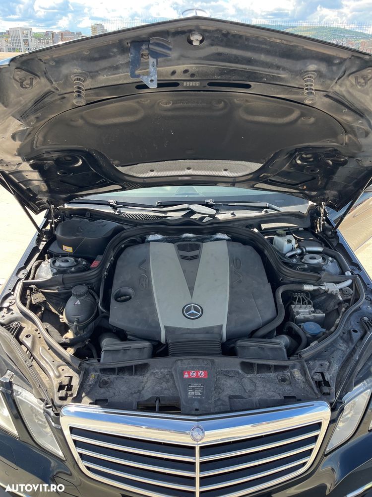 Mercedes-Benz E - 11