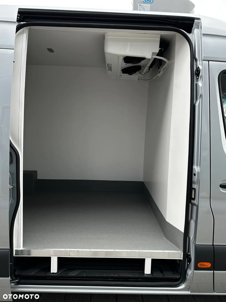 Mercedes-Benz Sprinter 317 CDI Furgon PRO Standard - 27