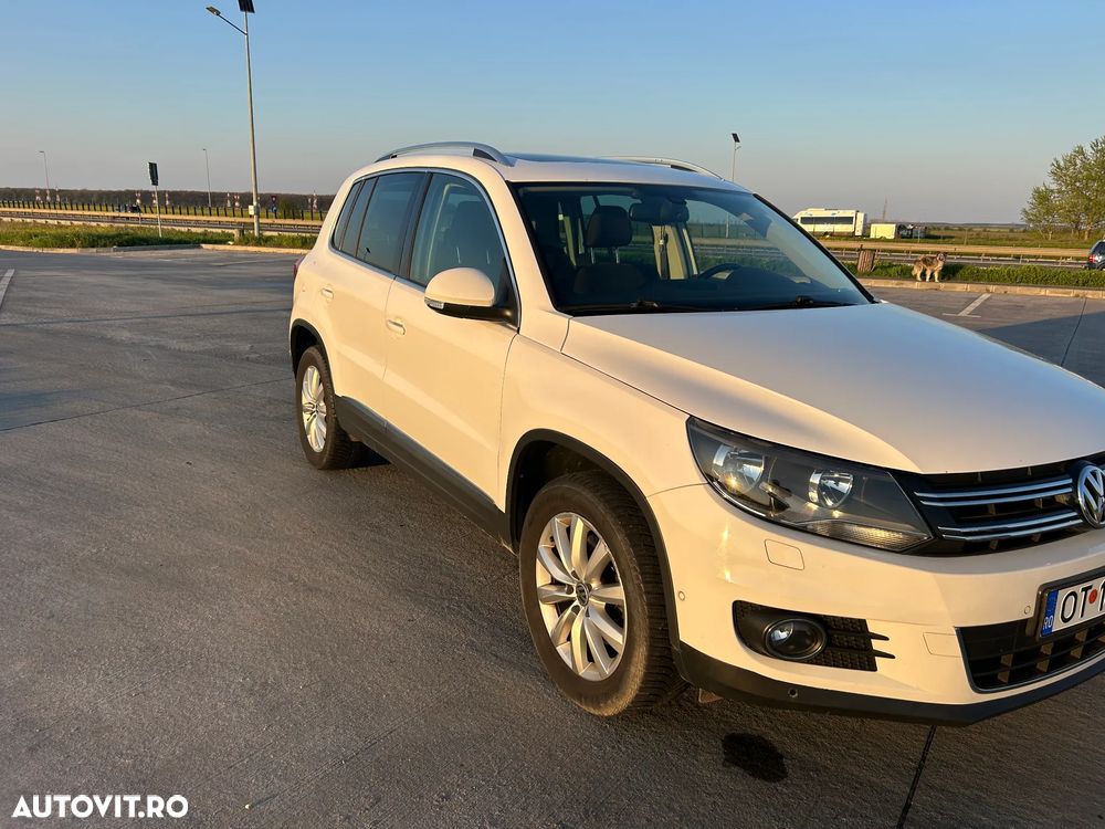 Volkswagen Tiguan - 1