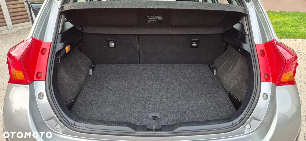 Toyota Auris 2.0 D-4D Life - 17