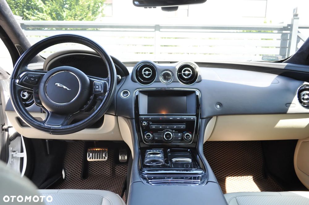 Jaguar XJ 3.0 V6 Kompressor Luxury - 14