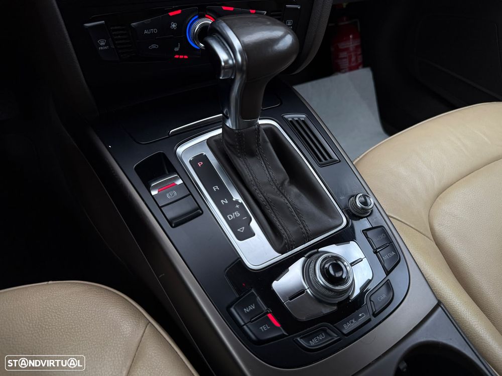 Audi A4 2.0 TDI S tronic design - 9