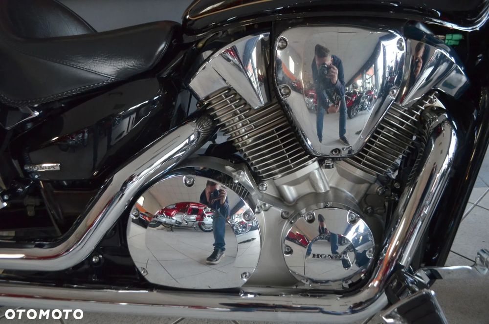 Honda VTX - 13