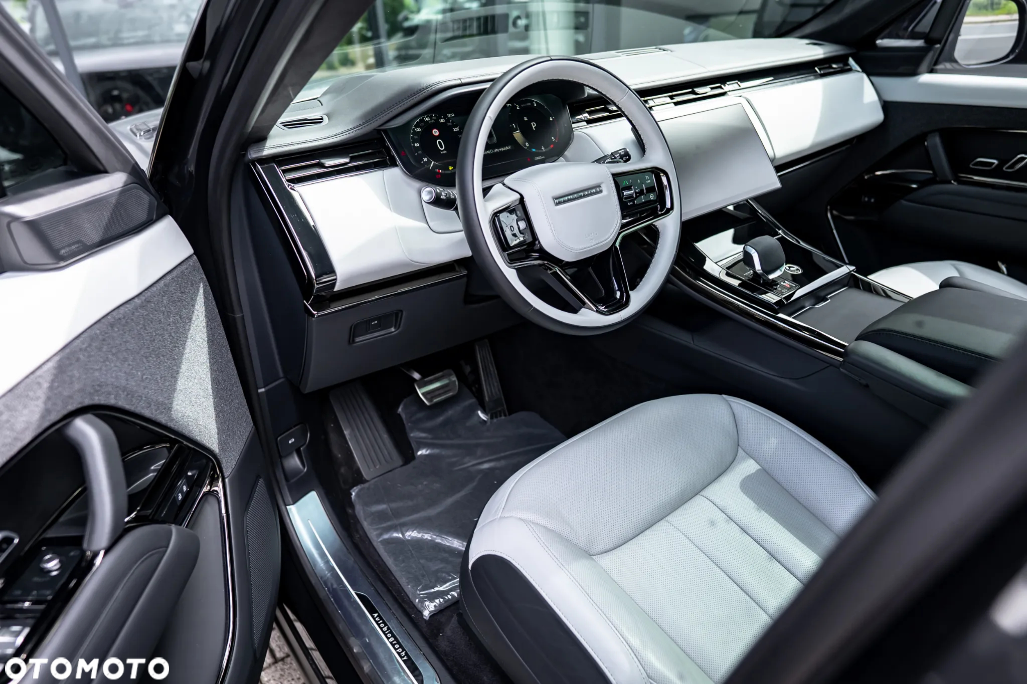 Land Rover Range Rover Sport D350 Autobiography - 23