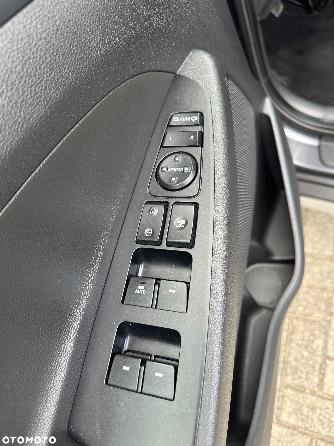 Hyundai Tucson 1.7 CRDI BlueDrive GO 2WD - 10
