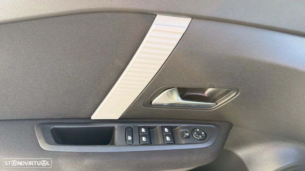 Citroën C4 BlueHDi 110 Stop&Start FEEL PACK - 11