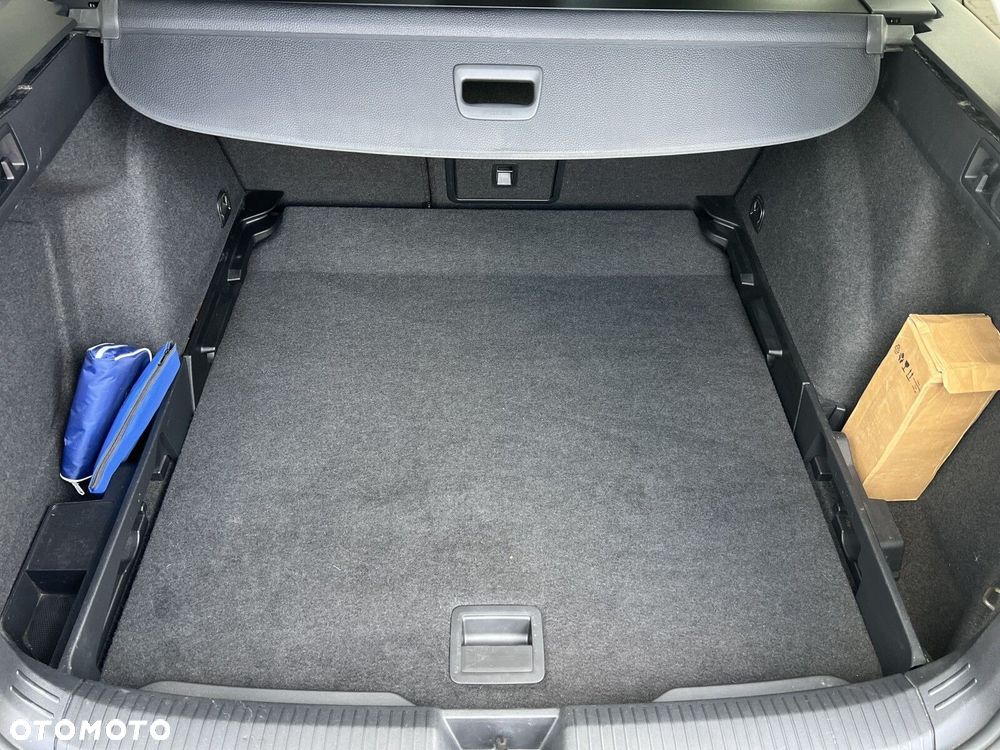 Volkswagen Golf Variant 1.5 eTSI EVO Life DSG - 26