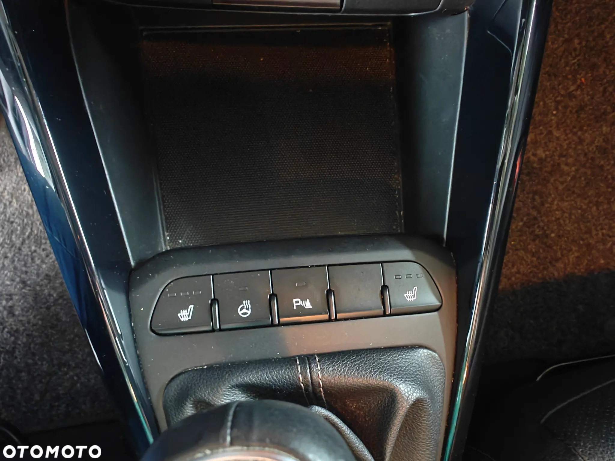 Kia Stonic 1.0 T-GDI L Business Line - 17