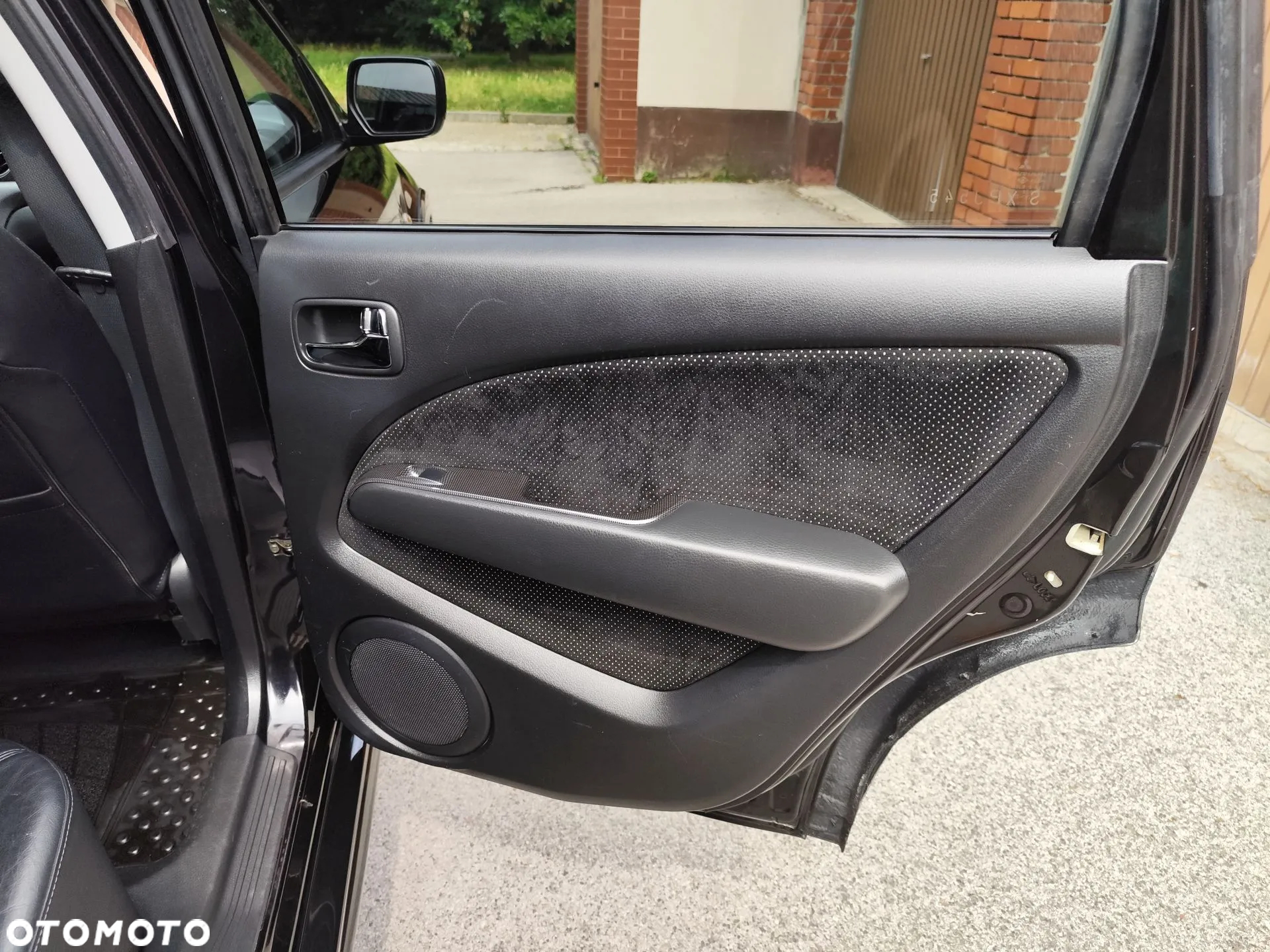 Mitsubishi Outlander 2.0 Turbo 4WD - 15