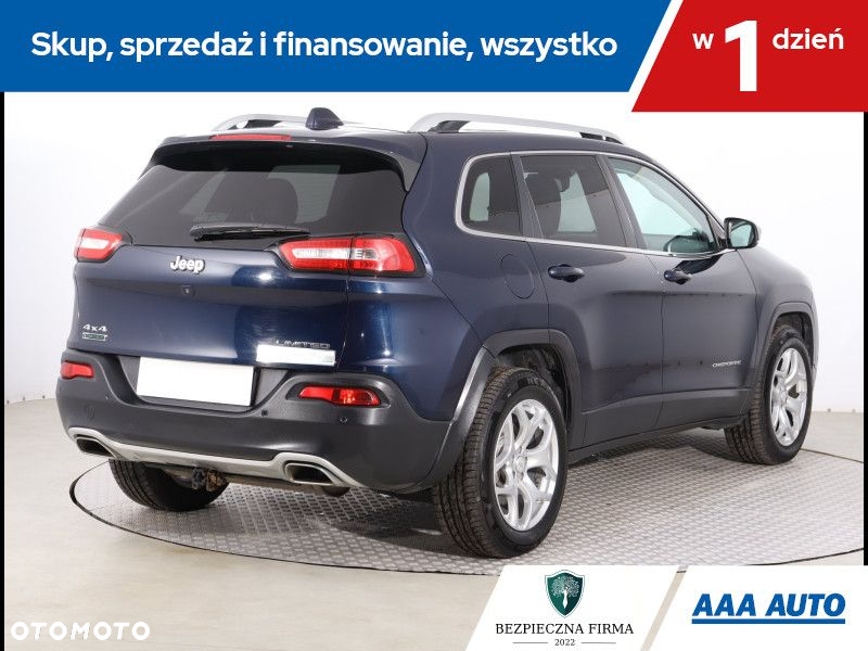 Jeep Cherokee - 6