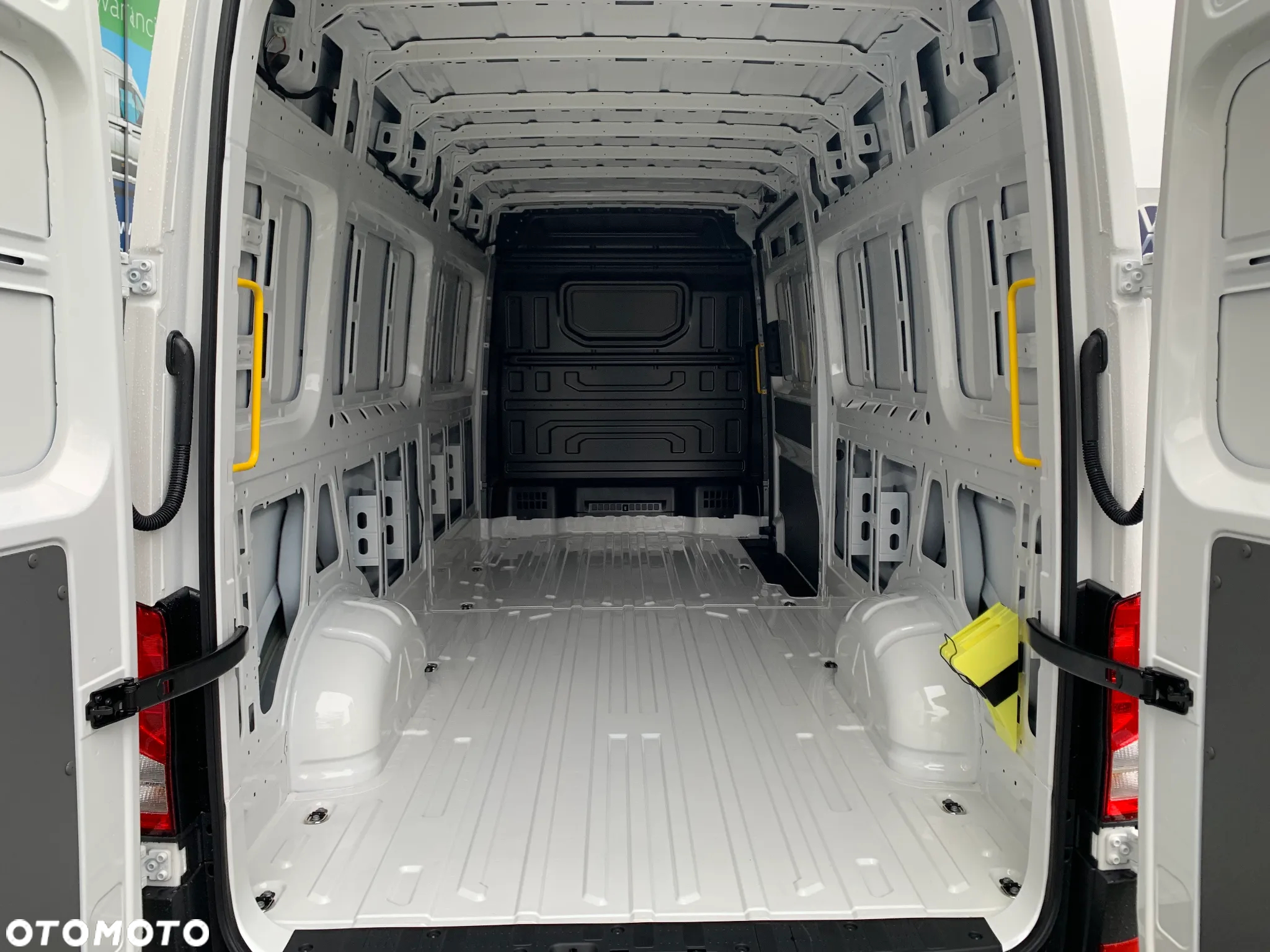 Volkswagen Crafter - 12