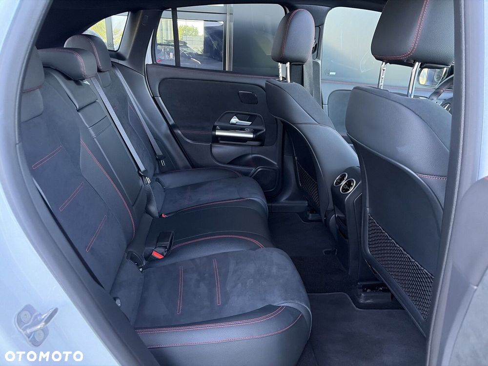 Mercedes-Benz EQA 250 66.5kWh AMG Line - 15
