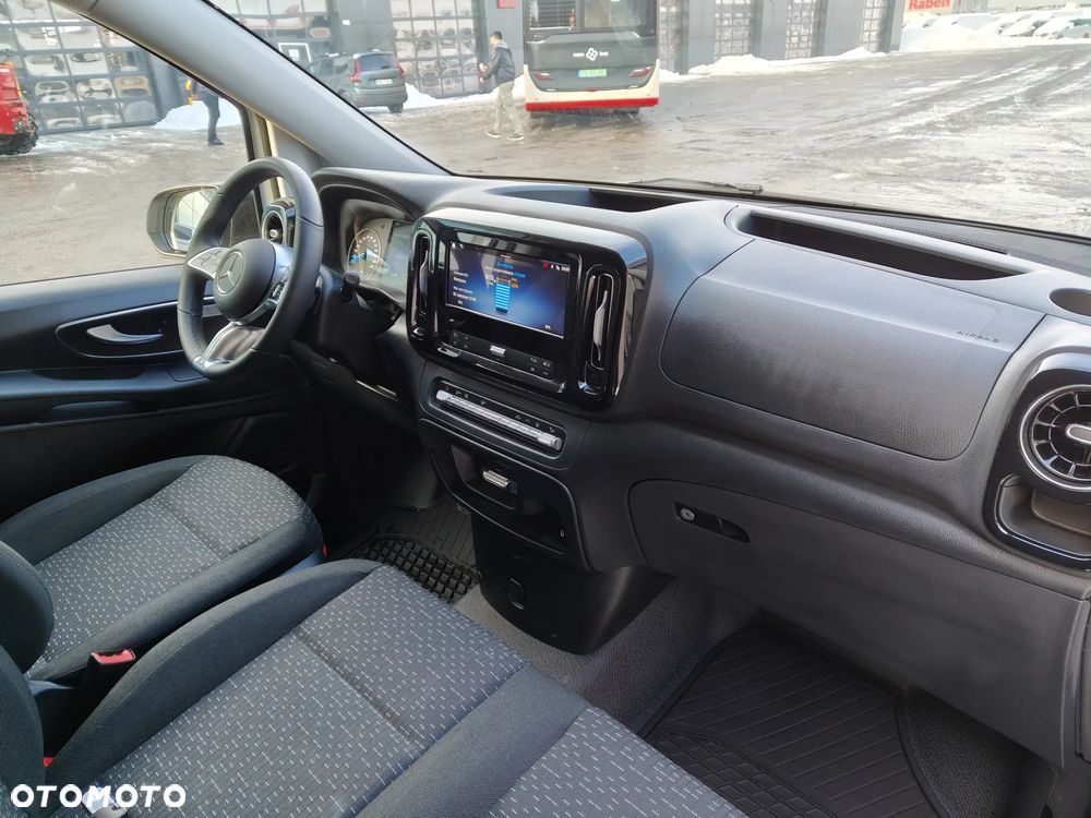 Mercedes-Benz Vito - 10
