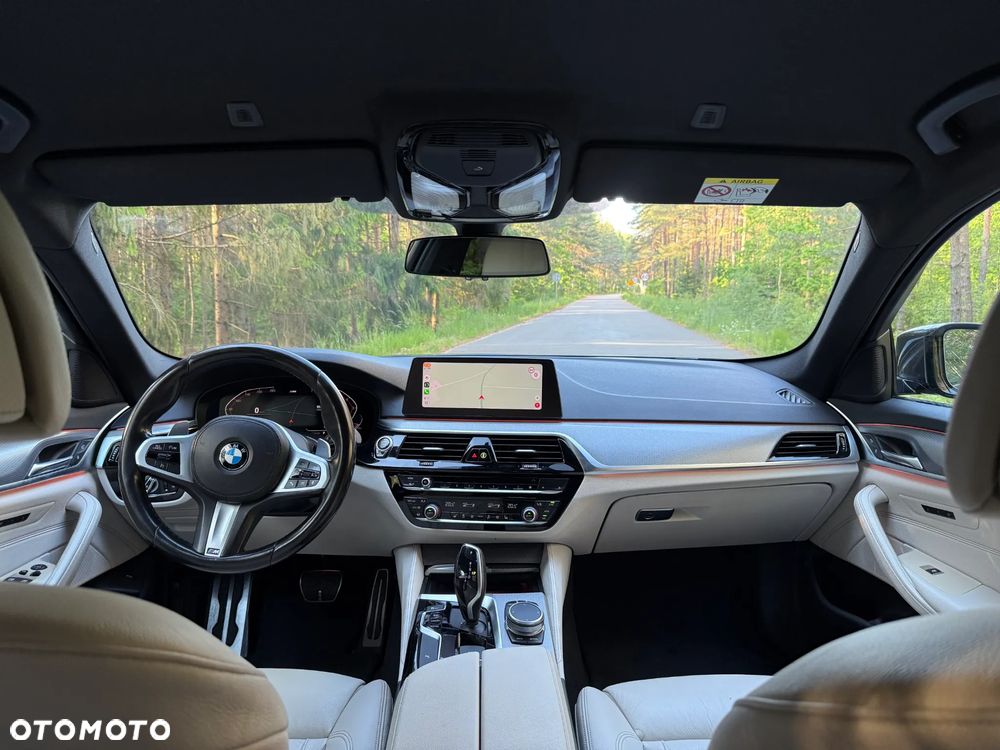 BMW Seria 5 530i xDrive M Sport sport - 15
