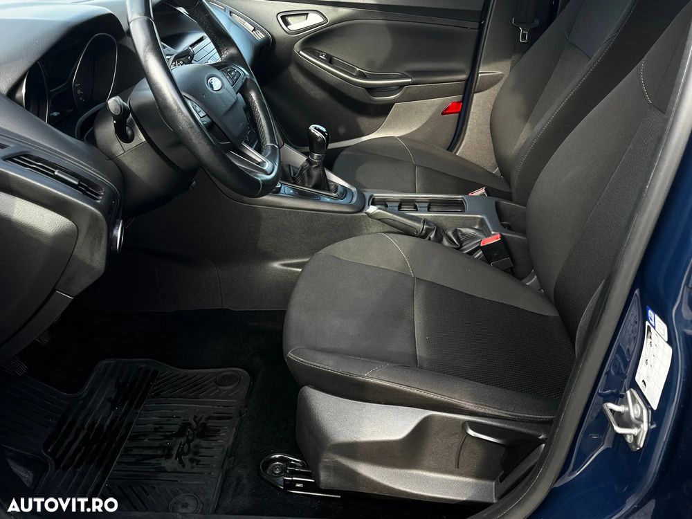 Ford Focus 1.0 EcoBoost Trend - 9