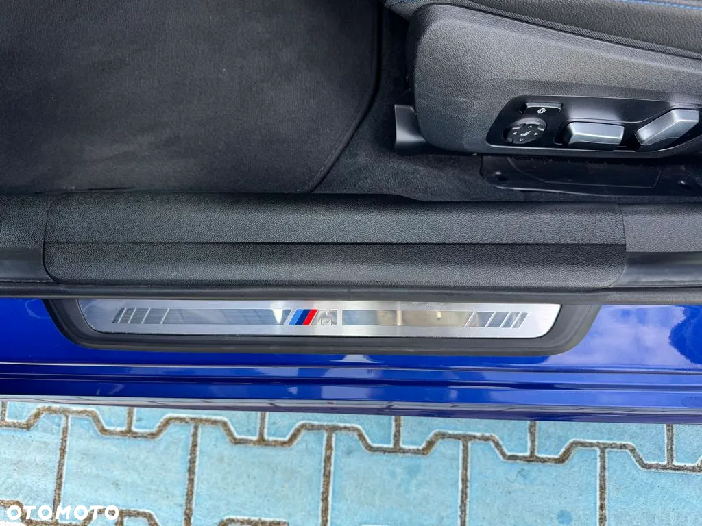 BMW Seria 3 330e M Sport sport - 30