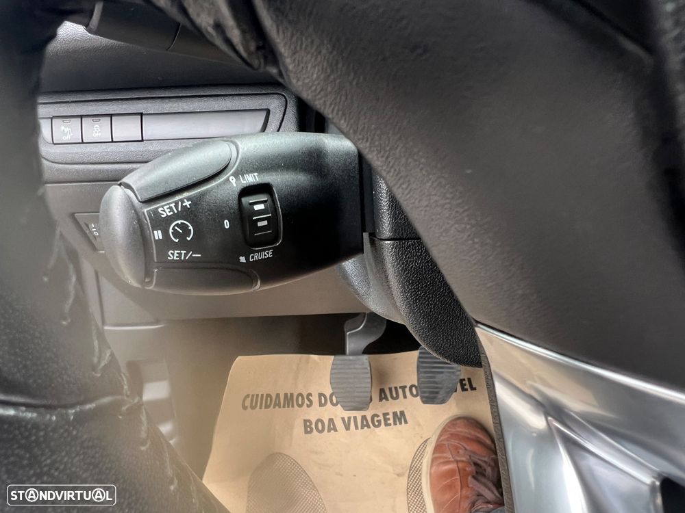 Peugeot 208 1.2 PureTech Style - 20