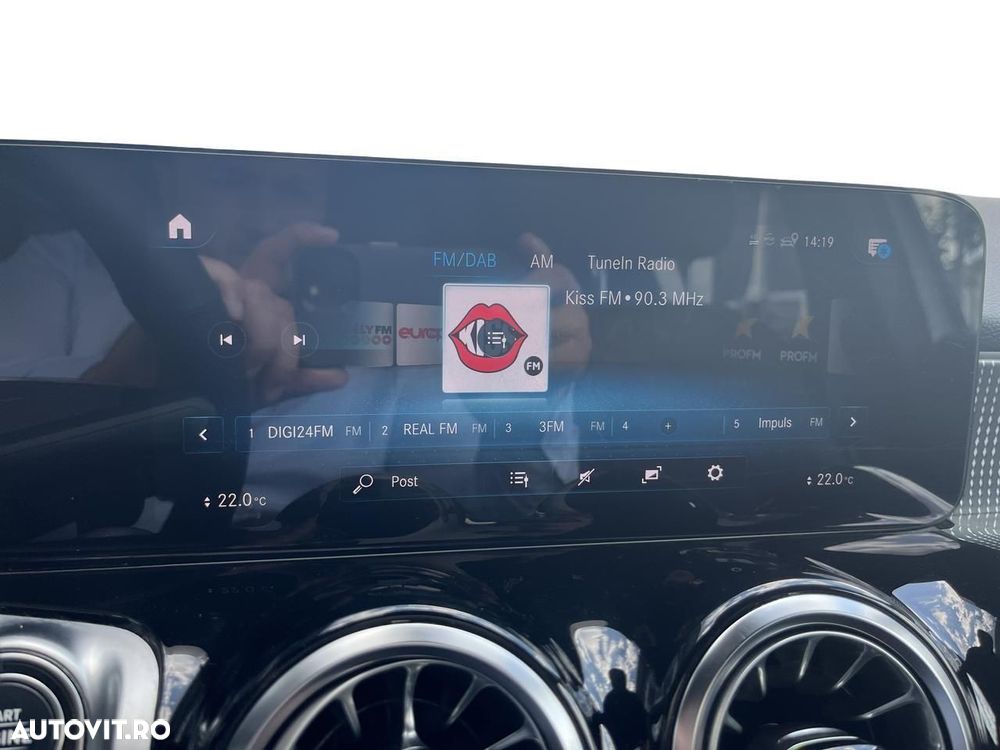 Mercedes-Benz GLB 200 4MATIC Aut. - 24