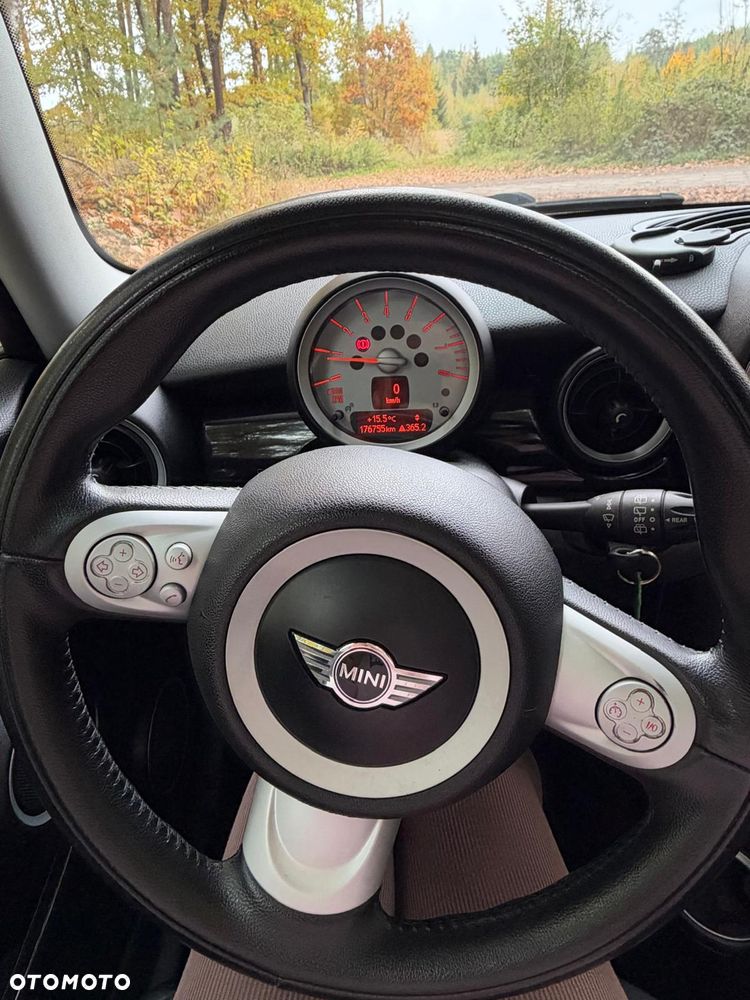 MINI Cooper Standard - 18