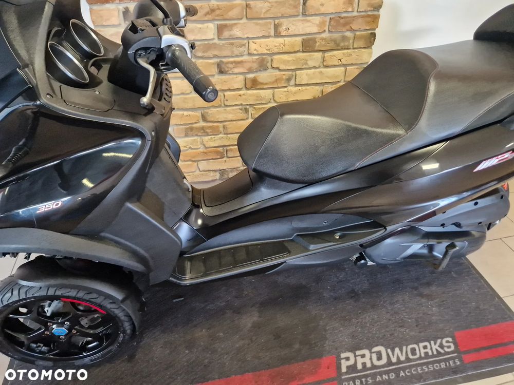 Piaggio MP-3 - 17