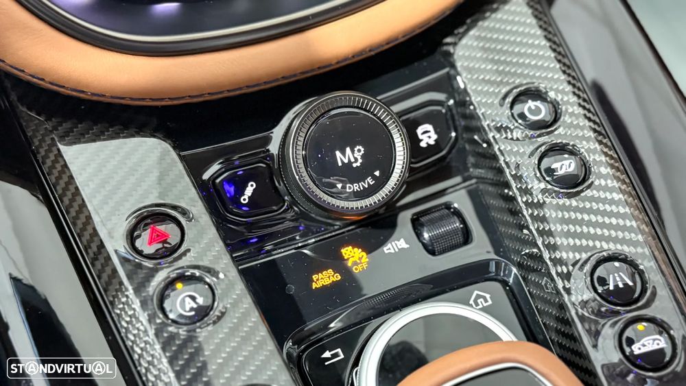 Aston Martin DBX 707 - 29