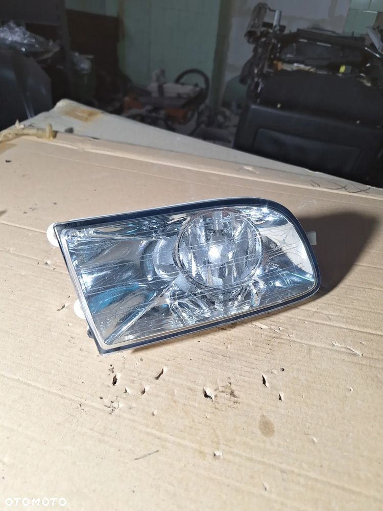 halogen prawy SKODA OCTAVIA II 1Z0941700 - 1