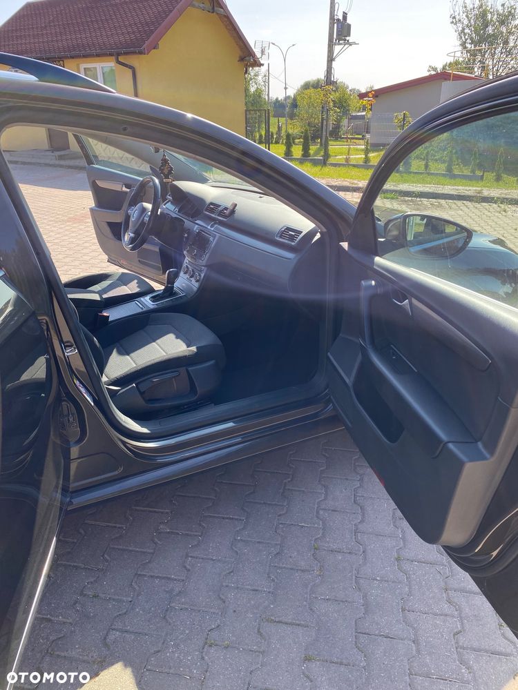 Volkswagen Passat 2.0 TDI Comfortline Optimum DSG - 9