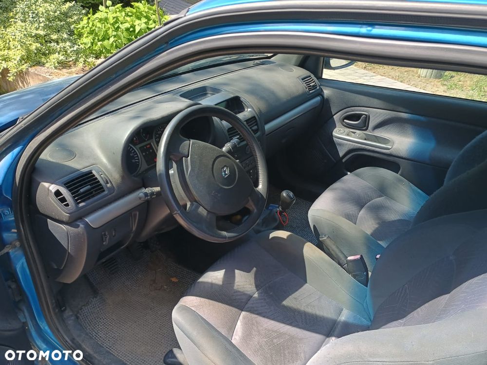 Renault Clio 1.4 16V Dynamique - 3