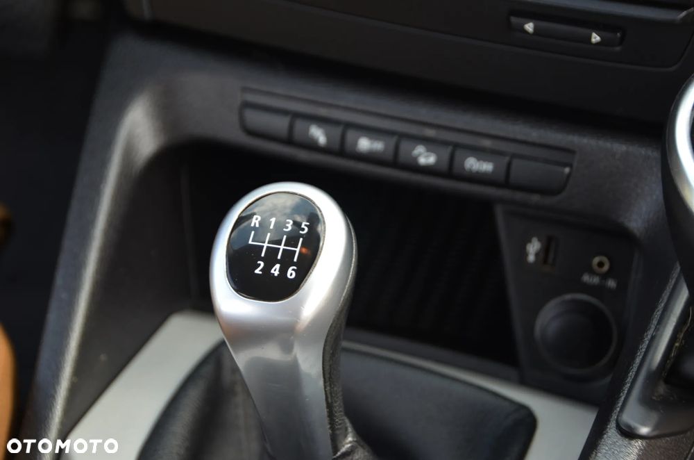 BMW X1 - 32