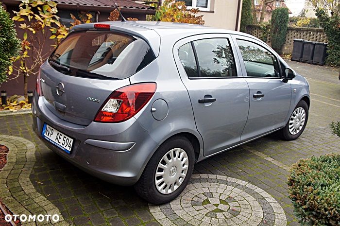 Opel Corsa 1.0 12V Selection 110 Jahre - 11