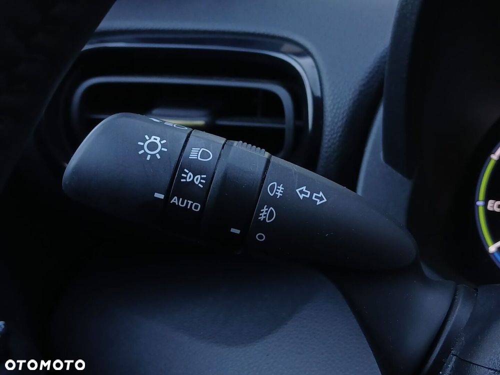 Toyota Yaris Cross Hybrid 1.5 Adventure - 30