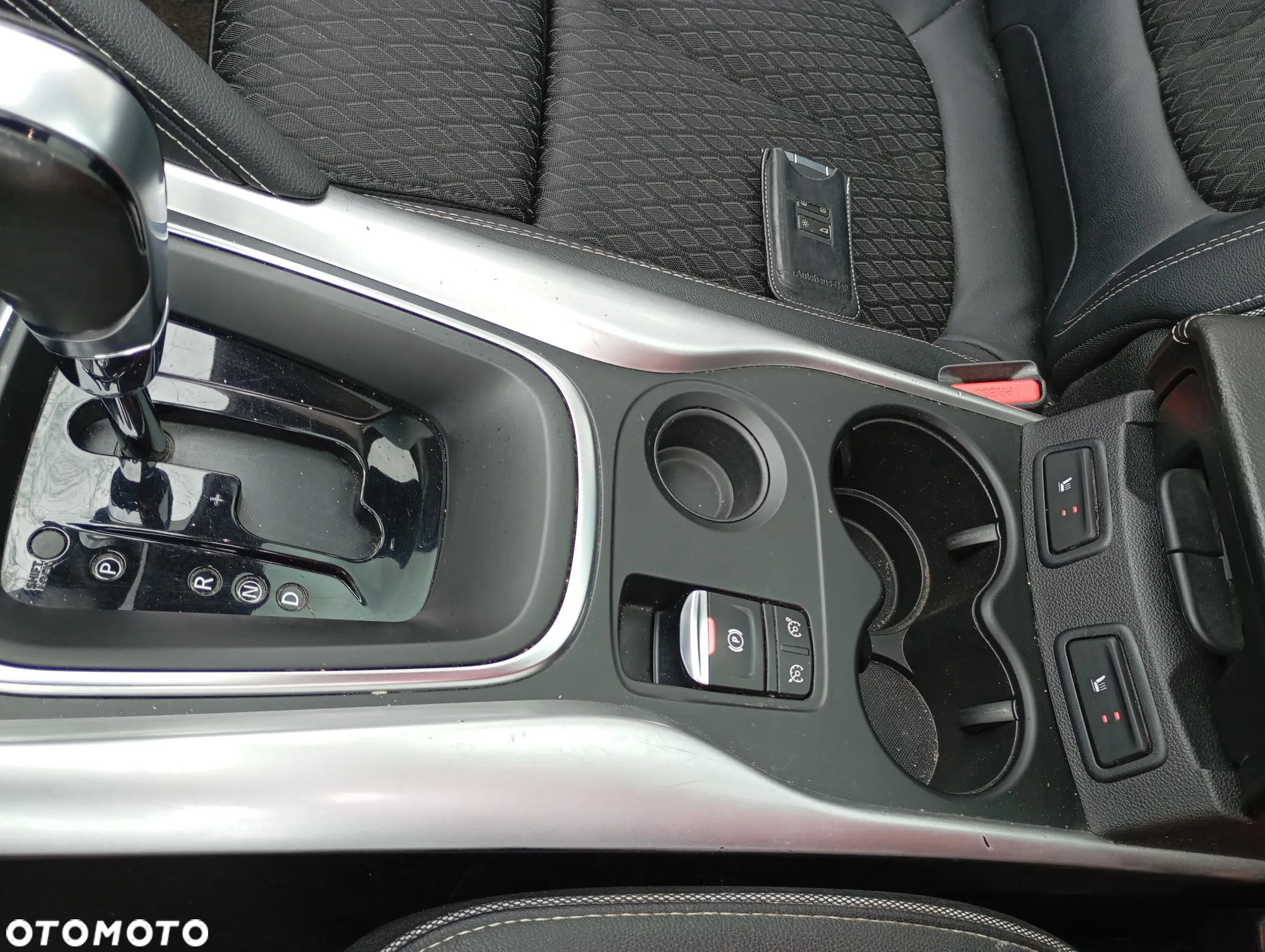 Renault Kadjar TCe 160 EDC GPF BOSE EDITION - 14