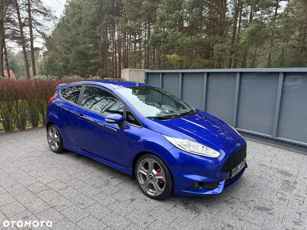 Ford Fiesta 1.6 EcoBoost ST - 4