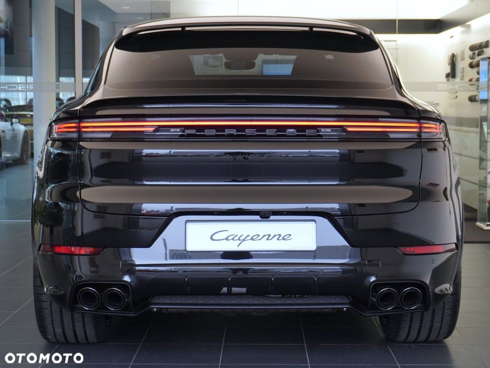 Porsche Cayenne GTS - 16