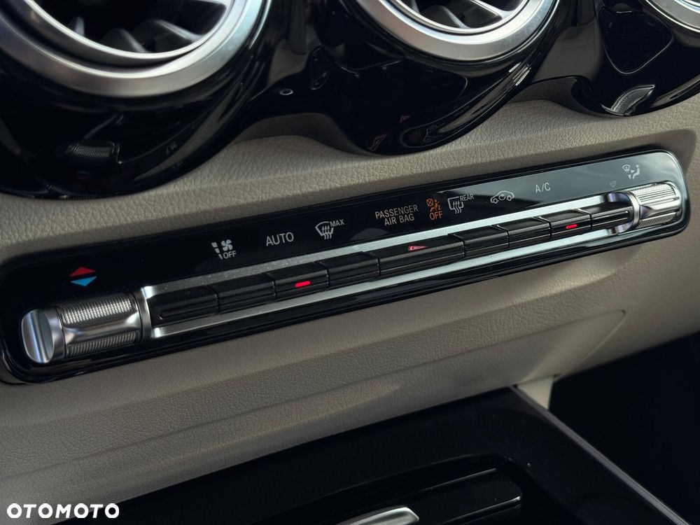 Mercedes-Benz GLB 200 d Progressive 8G-DCT - 14