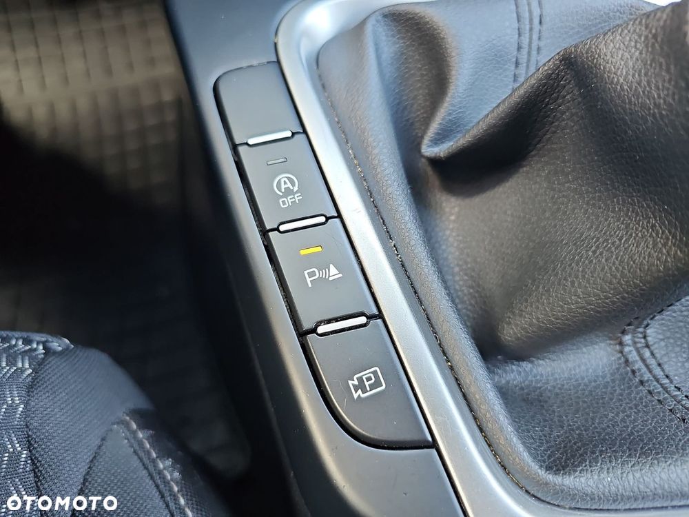 Kia Ceed 1.5 T-GDI M - 25
