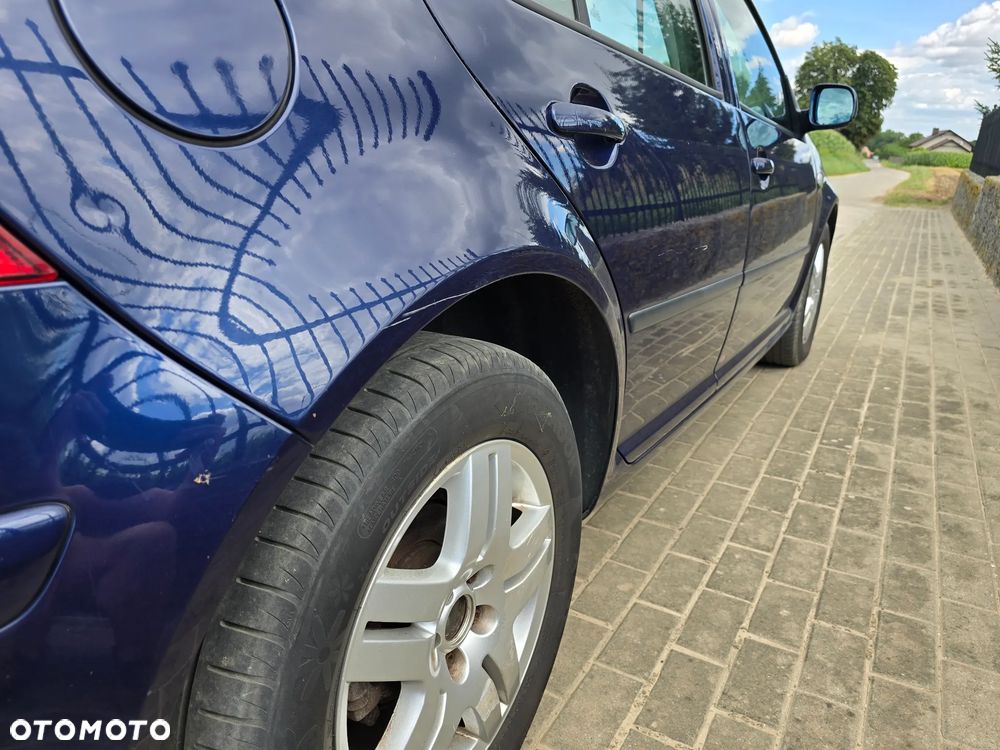 Volkswagen Golf - 22