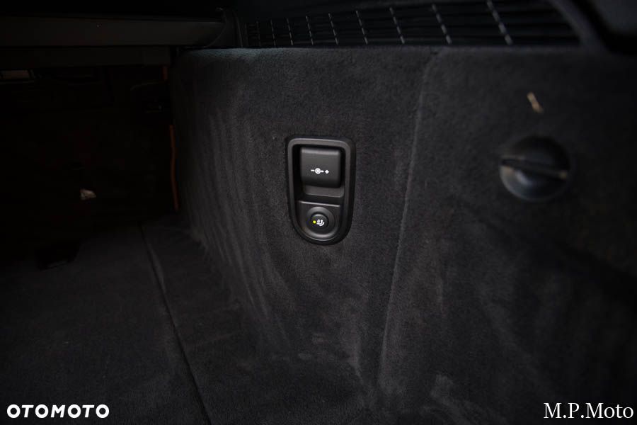 BMW Seria 5 520d M Sport Edition - 38