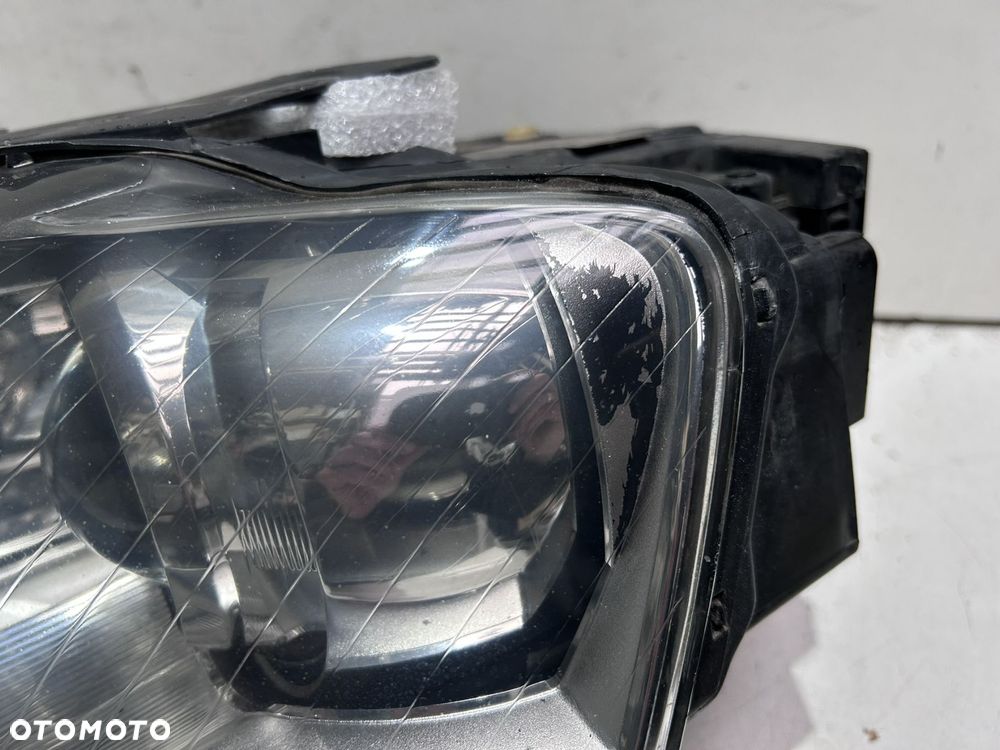 Reflektory Volkswagen Passat B6 Xenon 3C0941751D - 8