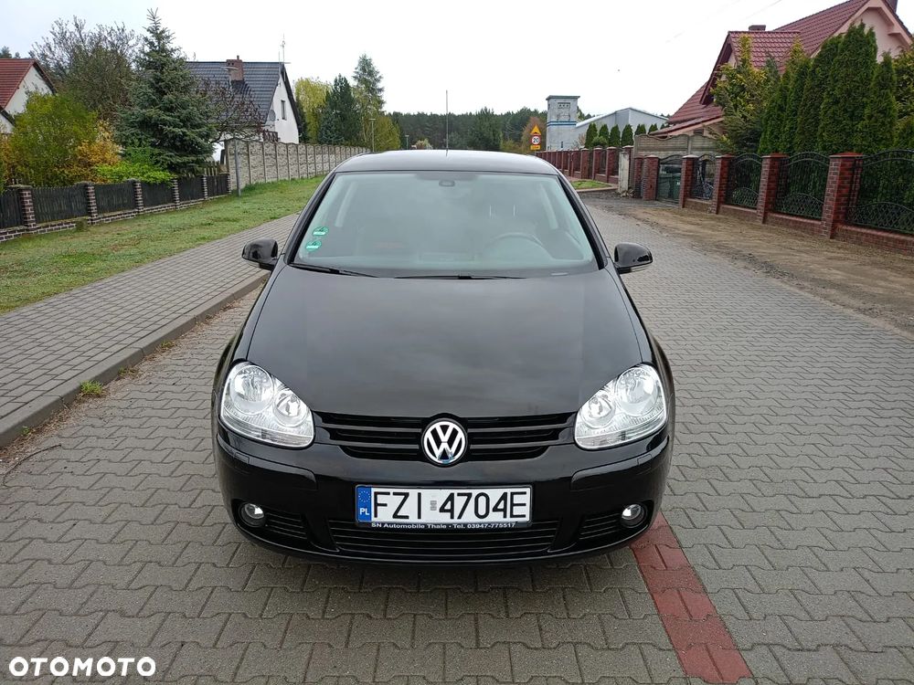 Volkswagen Golf - 2