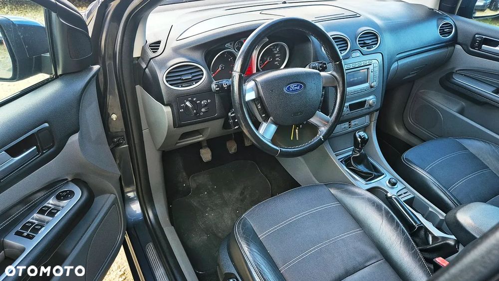 Ford Focus 1.6 16V Titanium - 30