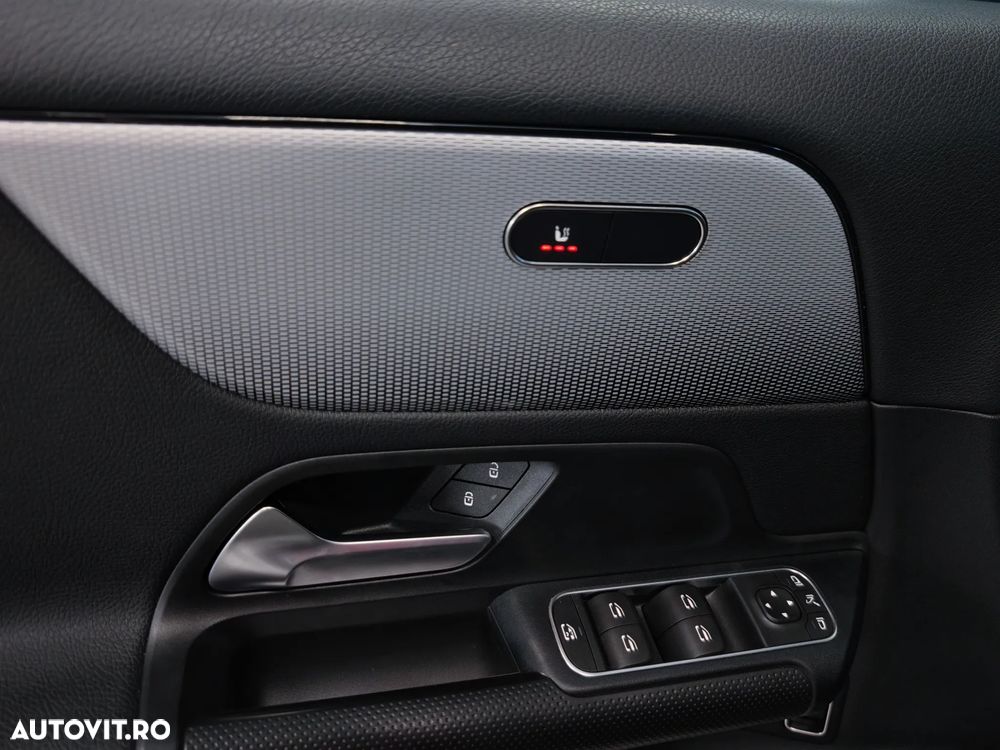 Mercedes-Benz GLA 250 e 8G-DCT - 28