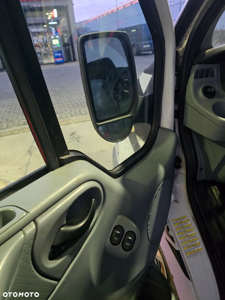 Ford Transit - 13