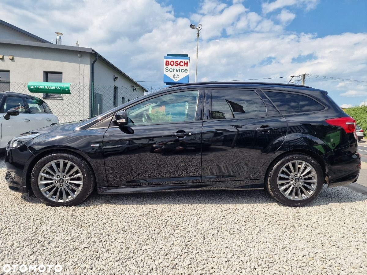 Ford Focus 1.0 EcoBoost ST-Line Red ASS - 3
