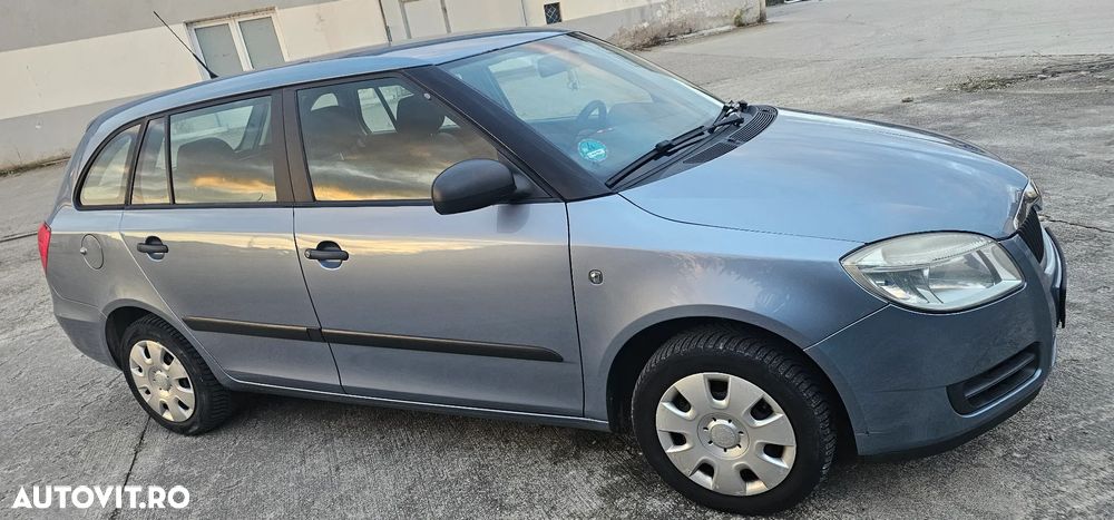 Skoda Fabia 1.2 TSI Ambiente - 2