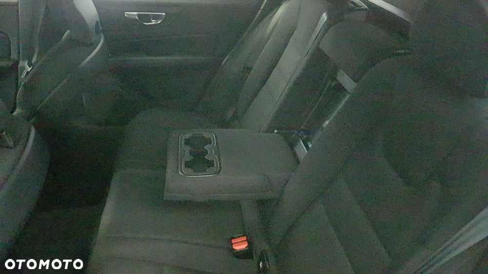 Volvo V60 - 22