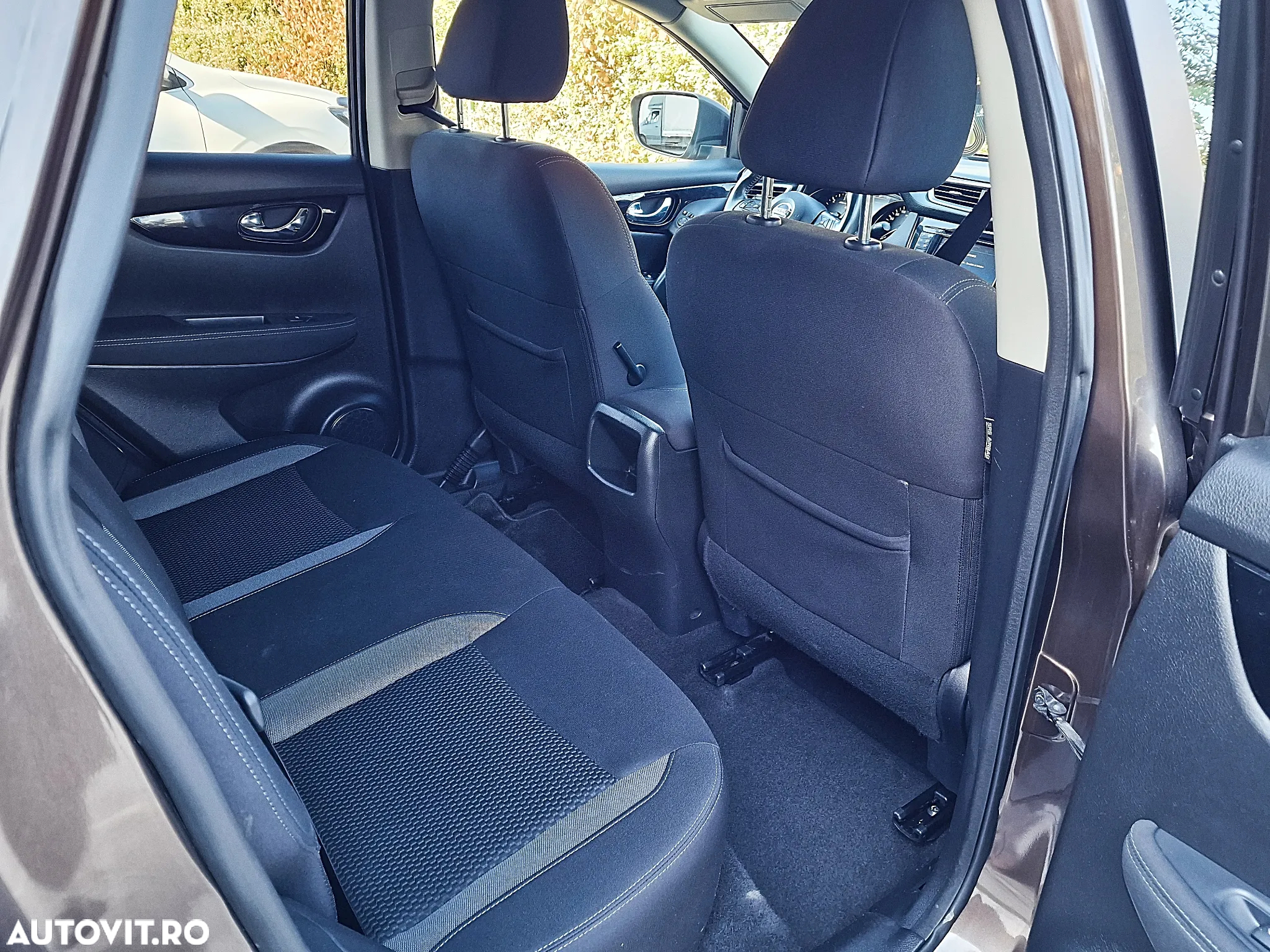 Nissan Qashqai 1.6 DCI TEKNA - 8